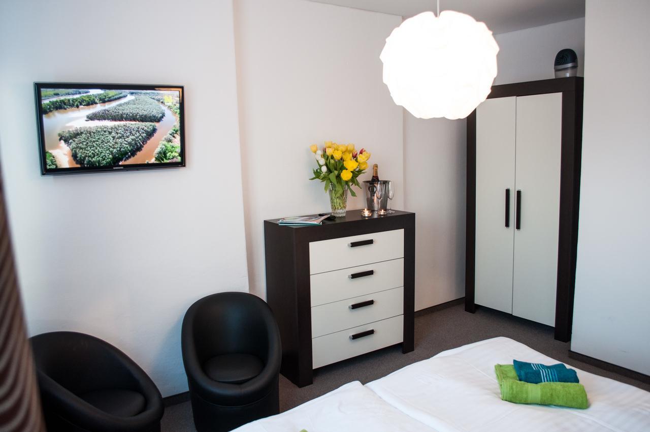 Hotel Rezident Turčianske Teplice Exteriör bild